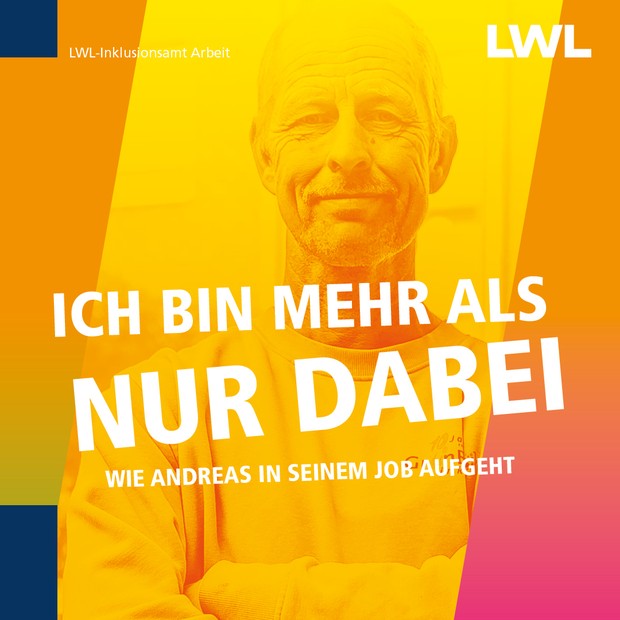 "Ich bin mehr als nur dabei" Ein Mann mittleren Alters mit Dreitagebart guckt selbstbewusst mit verschränkten Armen in die Kamera. "Ich bin mehr als nur dabei" Ein Mann mittleren Alters mit Dreitagebart guckt selbstbewusst mit verschränkten Armen in die Kamera.